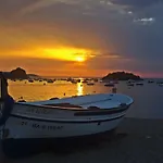 아파트 Lets Holidays Amazing Sea Views In Tossa 또사데마르